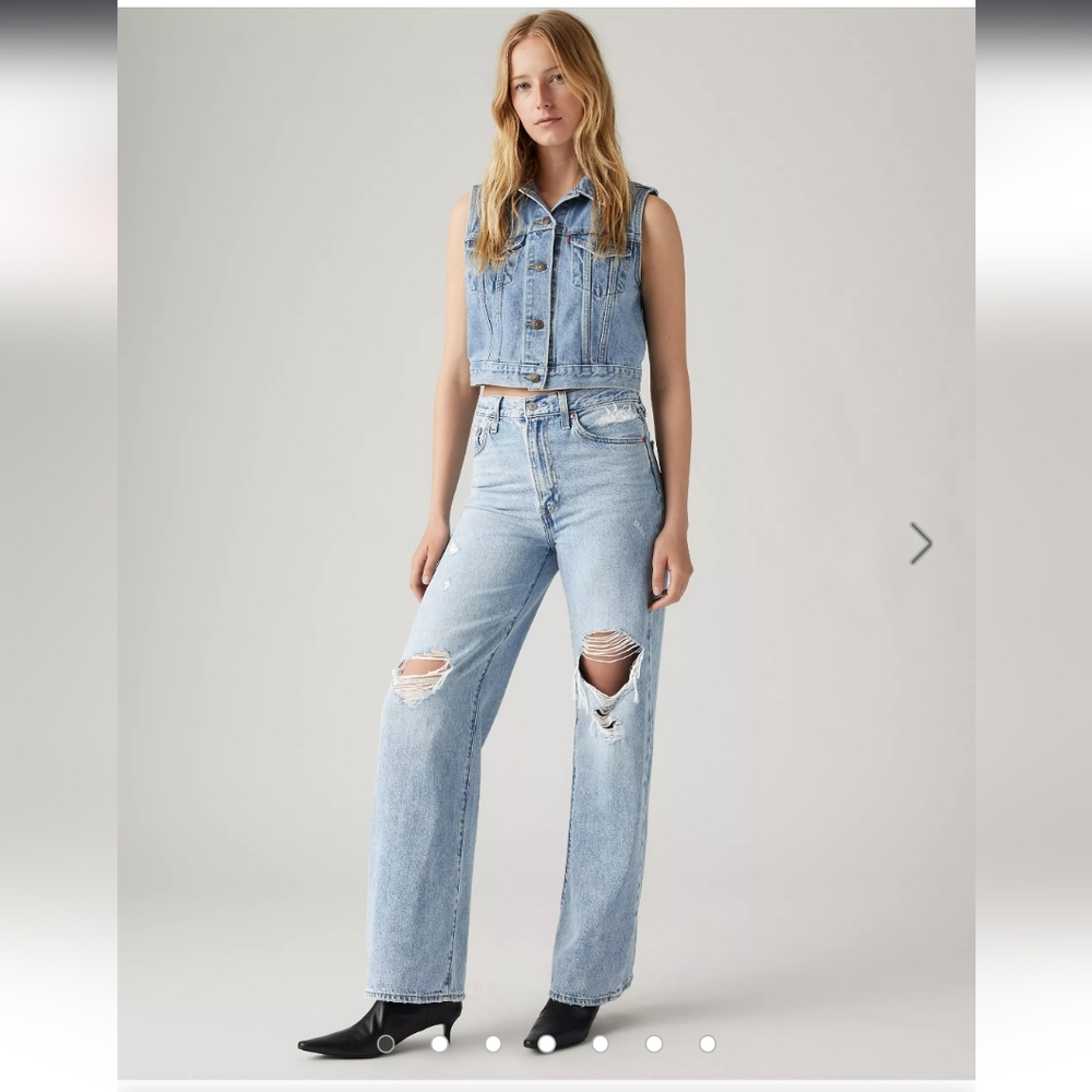Levis ribcage wide leg bin day clean hem